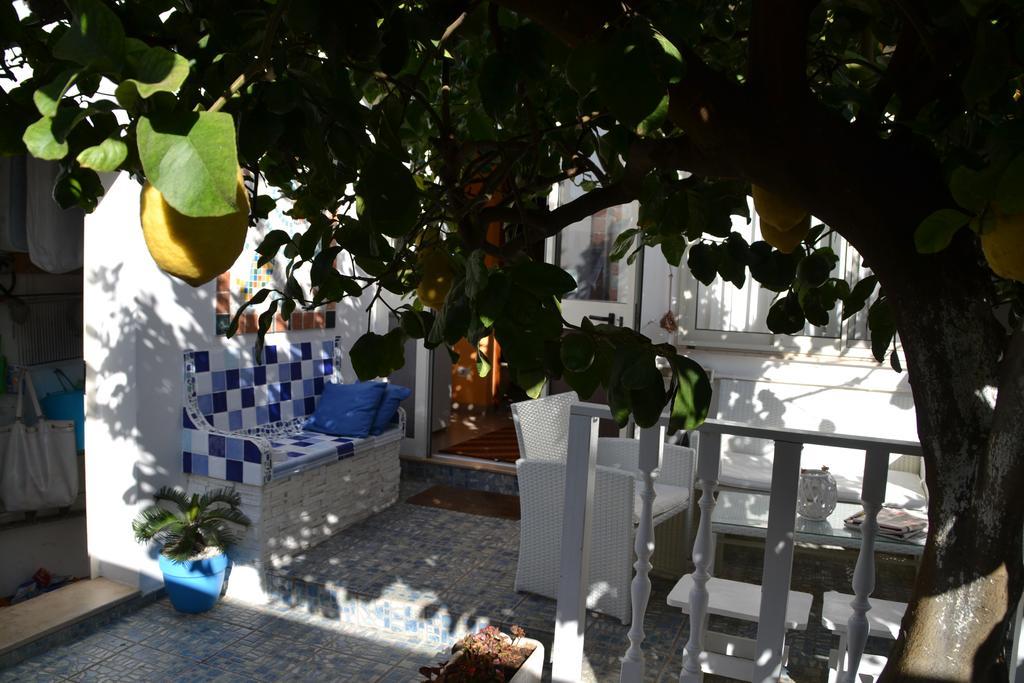 B&B Gi & Gio Cabras Exterior photo